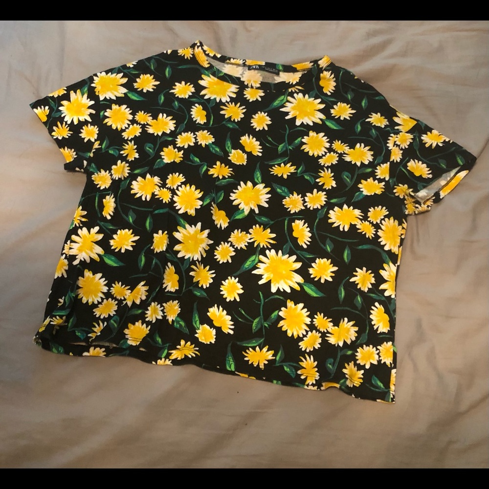 Zara flower top